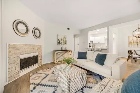 24109 Del Monte Dr #457, Valencia, CA 91355