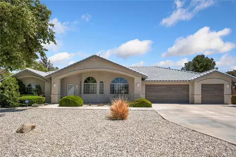 Exterior - 12971 Valley View Ct, Apple Valley, CA 92308 photo 3 of 16