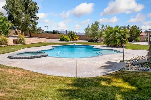 Exterior - 12971 Valley View Ct, Apple Valley, CA 92308 photo 6 of 16