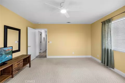 Bedroom - 12971 Valley View Ct, Apple Valley, CA 92308 photo 6 of 9