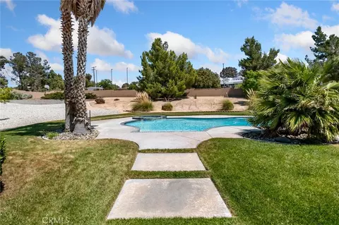 Exterior - 12971 Valley View Ct, Apple Valley, CA 92308 photo 5 of 16