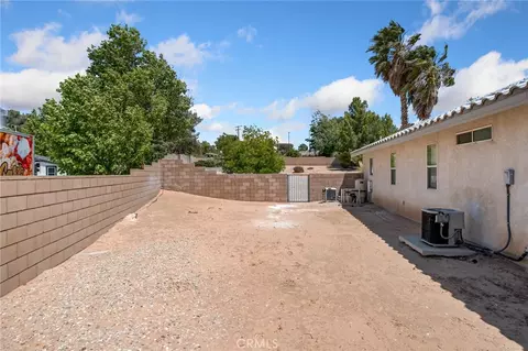 Exterior - 12971 Valley View Ct, Apple Valley, CA 92308 photo 15 of 16