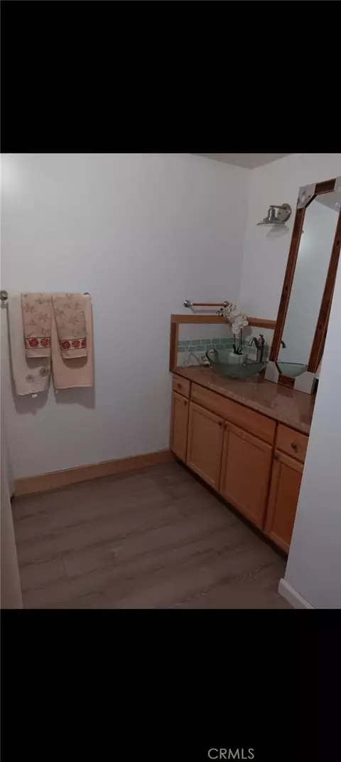 Bath - 30107 Bourbon, Lucerne Valley, CA 92356 photo 1 of 1