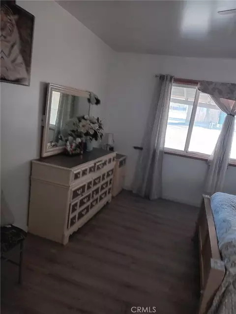 Bedroom - 30107 Bourbon, Lucerne Valley, CA 92356 photo 2 of 3