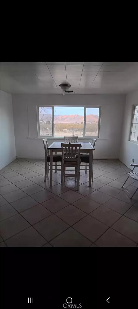 Dining - 30107 Bourbon, Lucerne Valley, CA 92356 photo 1 of 1