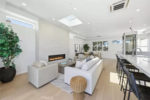425 23rd Pl, Manhattan Beach, CA 90266