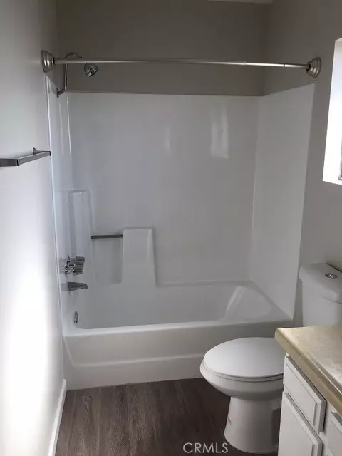 Bath - 12617 Eucalyptus Ave, Hawthorne, CA 90250 photo 2 of 3