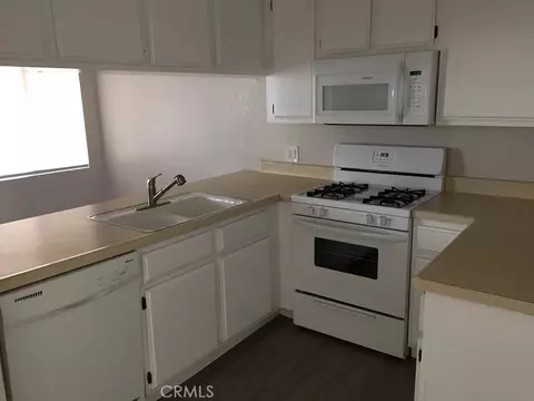 Kitchen - 12617 Eucalyptus Ave, Hawthorne, CA 90250 photo 2 of 3