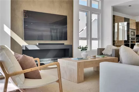 719 1st Pl, Hermosa Beach, CA 90254