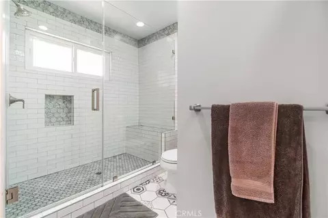 Bath - 1510 E Maple Ave, El Segundo, CA 90245 photo 1 of 5