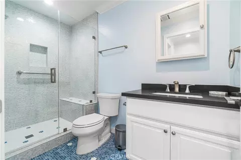 Bath - 1510 E Maple Ave, El Segundo, CA 90245 photo 3 of 5