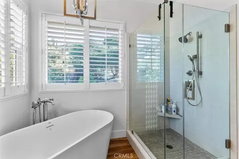 Bath - 2108 Jeremy Pl, Escondido, CA 92027 photo 4 of 4