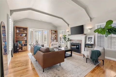 3903 W 59th Pl, Los Angeles, CA 90043