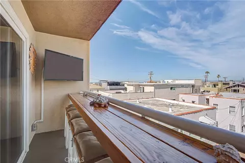 15 15th #22, Hermosa Beach, CA 90254