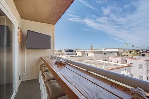 15 15th #22, Hermosa Beach, CA 90254