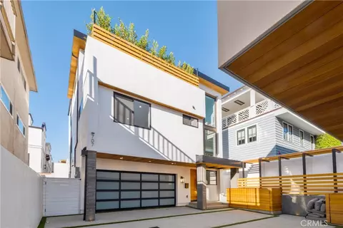 707 2nd St, Hermosa Beach, CA 90254