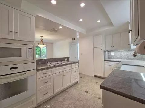 Kitchen - 2213 Pullman Ln #1, Redondo Beach, CA 90278 photo 3 of 3