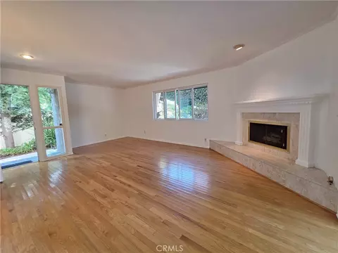 Living - 2213 Pullman Ln #1, Redondo Beach, CA 90278 photo 5 of 10