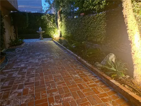 Exterior - 2213 Pullman Ln #1, Redondo Beach, CA 90278 photo 19 of 21