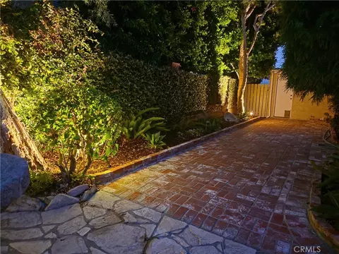 Exterior - 2213 Pullman Ln #1, Redondo Beach, CA 90278 photo 20 of 21