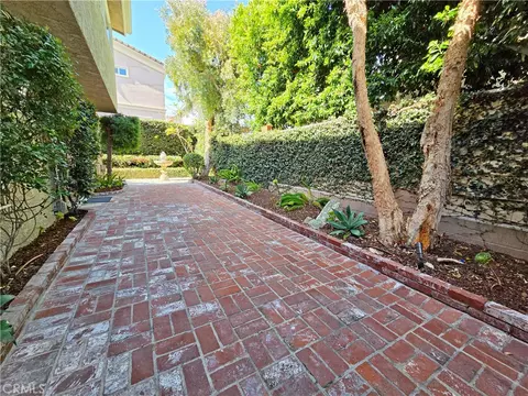 Exterior - 2213 Pullman Ln #1, Redondo Beach, CA 90278 photo 7 of 21