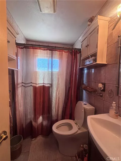 19221 Scobey Ave, Carson, CA 90746 photo 4