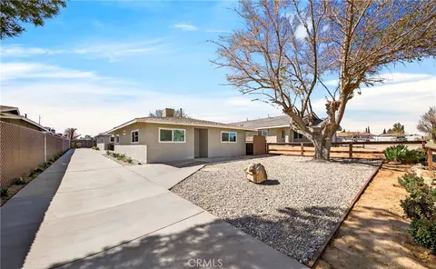 16527 Vine St, Hesperia, CA 92345