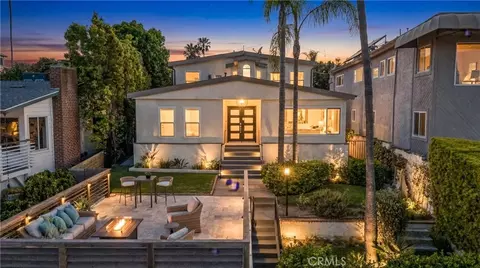 7313 S Earldom Ave, Playa Del Rey, CA 90293