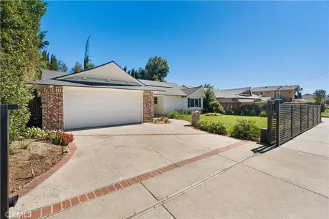 7916 Mason Ave, Winnetka, CA 91306