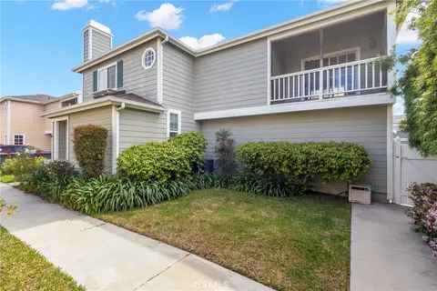 3327 California Ave, Signal Hill, CA 90755