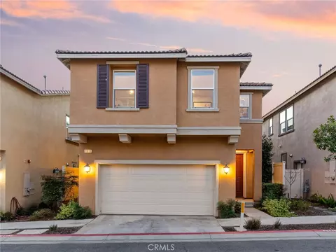 11819 Verona Ln, Los Angeles, CA 90047