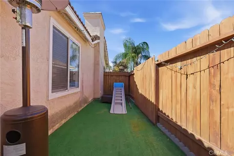Exterior - 44462 Cayenne Trl, Temecula, CA 92592 photo 2 of 5