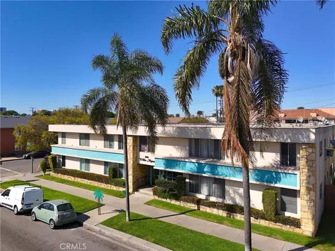 View/Area - 1101 E Ocean Blvd #2, Long Beach, CA 90802 photo 1 of 7
