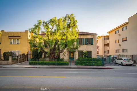 5424 Franklin Ave, Los Angeles, CA 90027