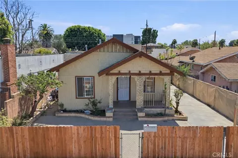 910 E 19th St, Long Beach, CA 90806
