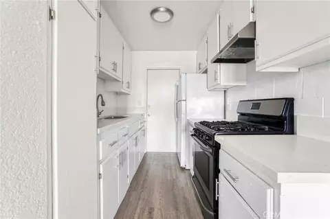 Kitchen - 751 Cerritos, Long Beach, CA 90813 photo 1 of 1