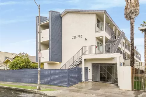 751 Cerritos, Long Beach, CA 90813