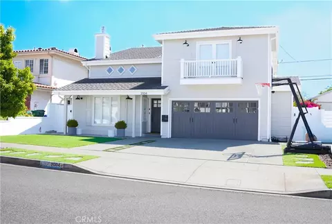 2004 Manzanita Ln, Manhattan Beach, CA 90266