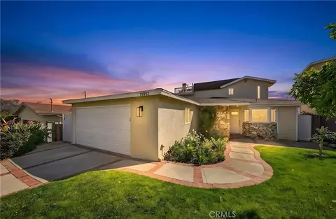 25932 Richville Dr, Torrance, CA 90505