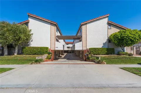 1149 Magnolia #16, Gardena, CA 90247