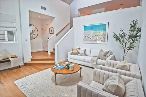 13 Catalina Ct, Manhattan Beach, CA 90266