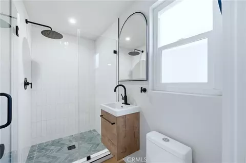 Bath - 5339 E Ocean, Long Beach, CA 90803 photo 1 of 2