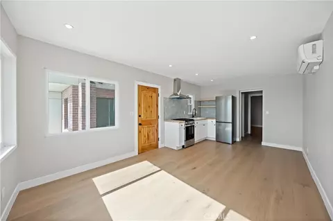 Living - 5339 E Ocean, Long Beach, CA 90803 photo 2 of 3