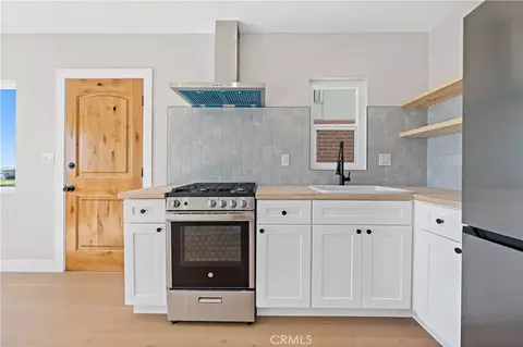 Kitchen - 5339 E Ocean, Long Beach, CA 90803 photo 5 of 5
