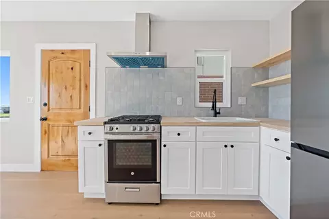 Kitchen - 5339 E Ocean, Long Beach, CA 90803 photo 6 of 6