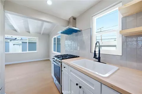 Kitchen - 5339 E Ocean, Long Beach, CA 90803 photo 1 of 5