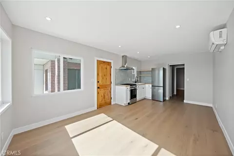 Living - 5339 E Ocean, Long Beach, CA 90803 photo 2 of 3