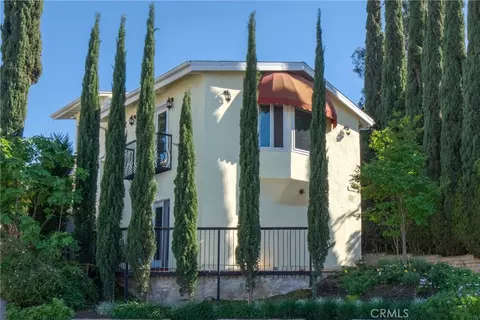 7796 Skyhill Dr, Los Angeles, CA 90068