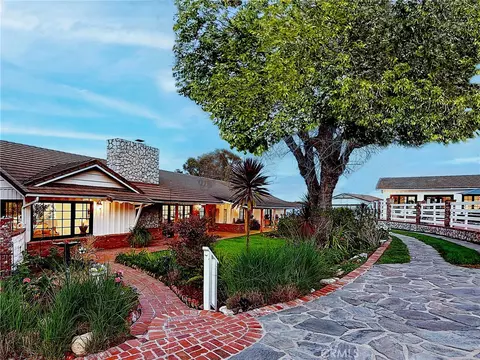 46 Empty Saddle Rd, Rolling Hills Estates, CA 90274