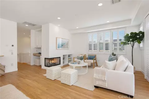 448 23rd Pl, Manhattan Beach, CA 90266